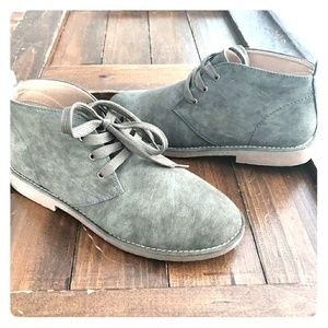 Green suede ankle boots never worn